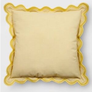 20"x20 Scalloped Square outdoor pillow -
Threshold